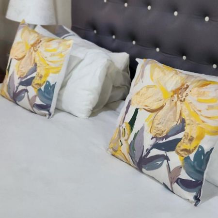 Garden Corner Guesthouse Beaufort West Ngoại thất bức ảnh