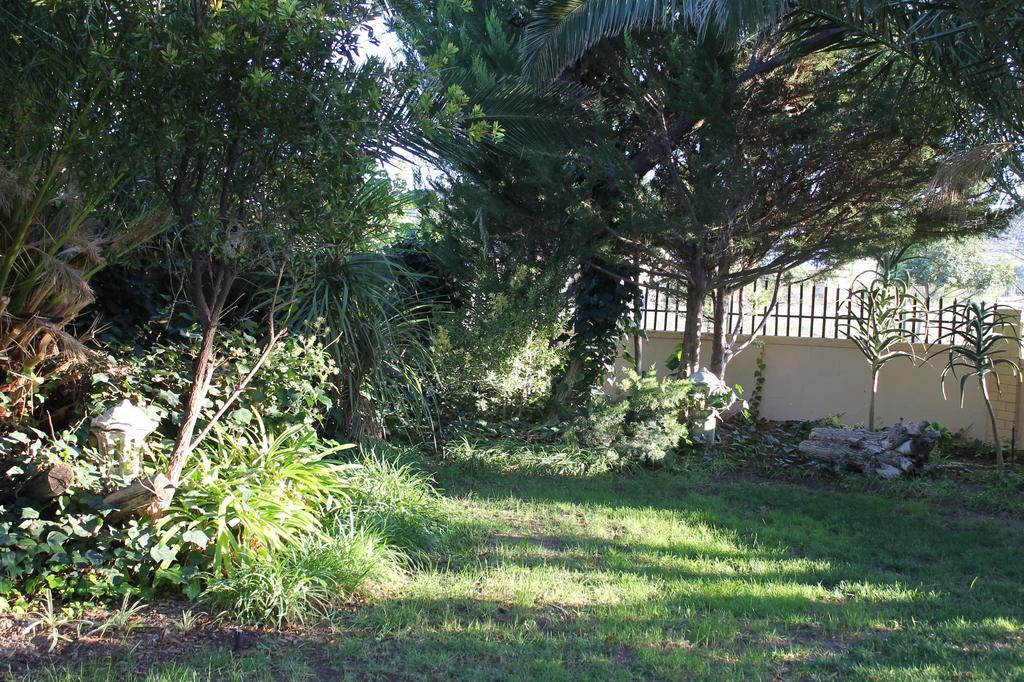 Garden Corner Guesthouse Beaufort West Ngoại thất bức ảnh