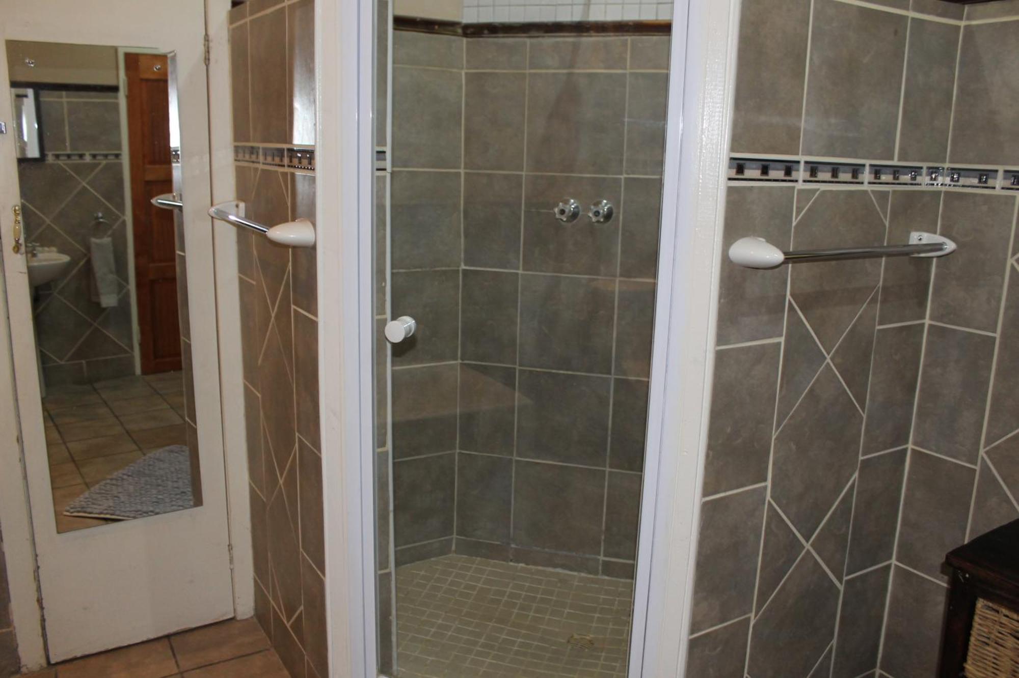 Garden Corner Guesthouse Beaufort West Ngoại thất bức ảnh